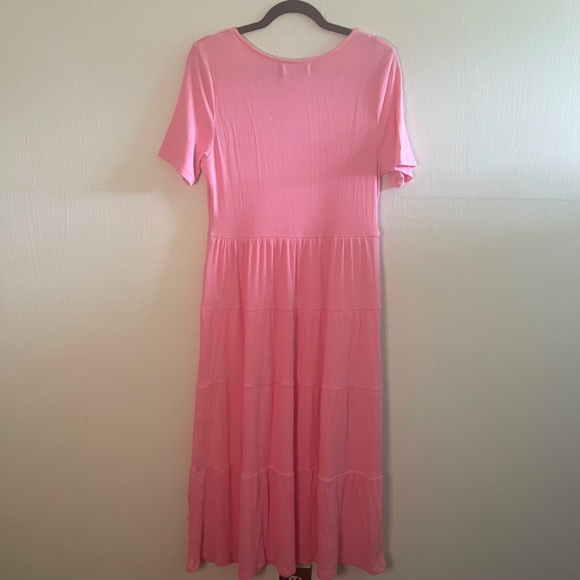 NWT! Dress with pockets! - Picture 4 of 6